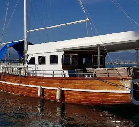 Bateau-hôtel Albatros B